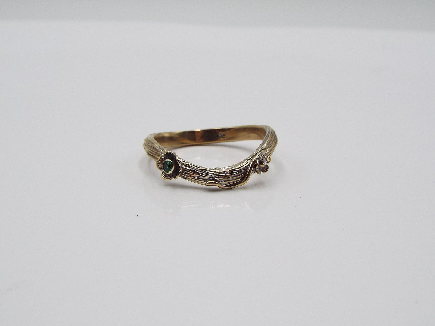 Emerald Golden Curved Flower Band - JF Fantasy Jewelry