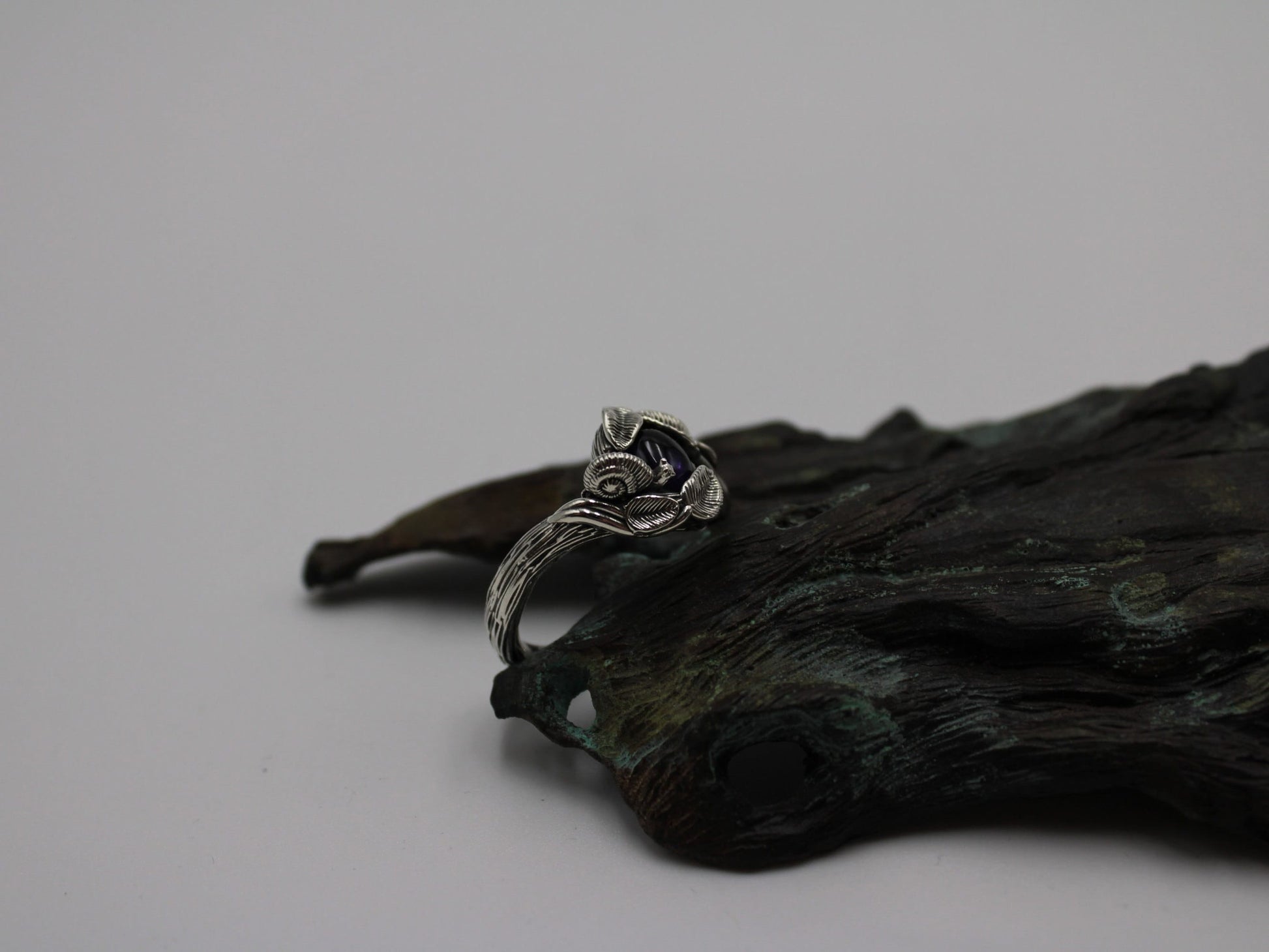 Leafy Trails - Amethyst Snail Ring - JF Fantasy Jewelry