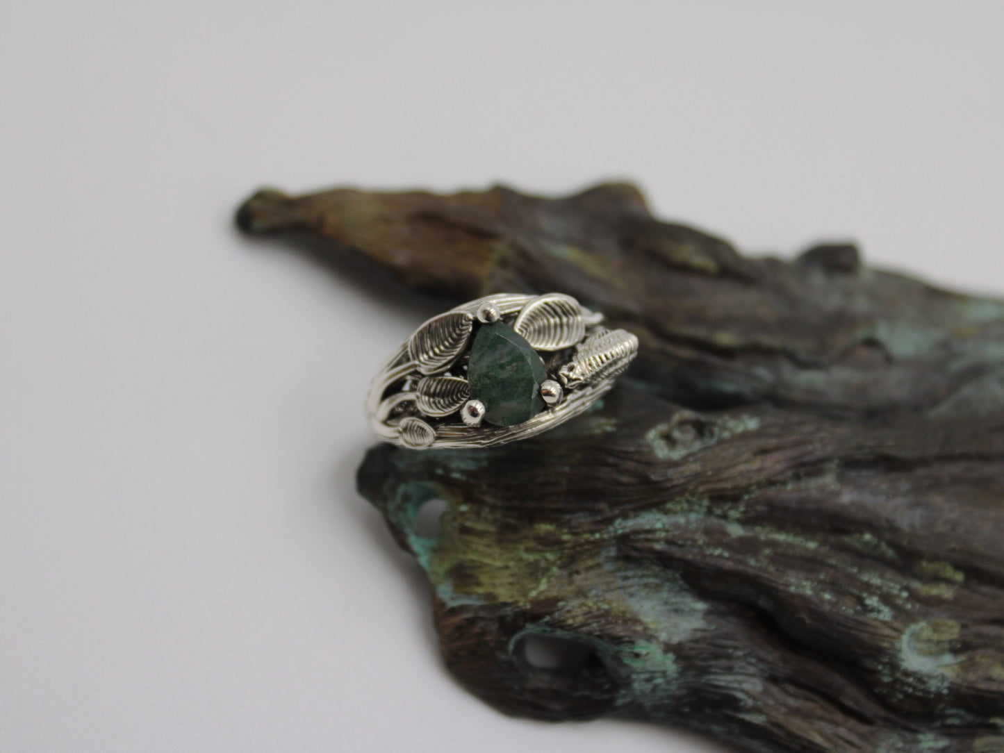 Garden Journey - Moss Agate Leaf Snail Ring - JF Fantasy Jewelry