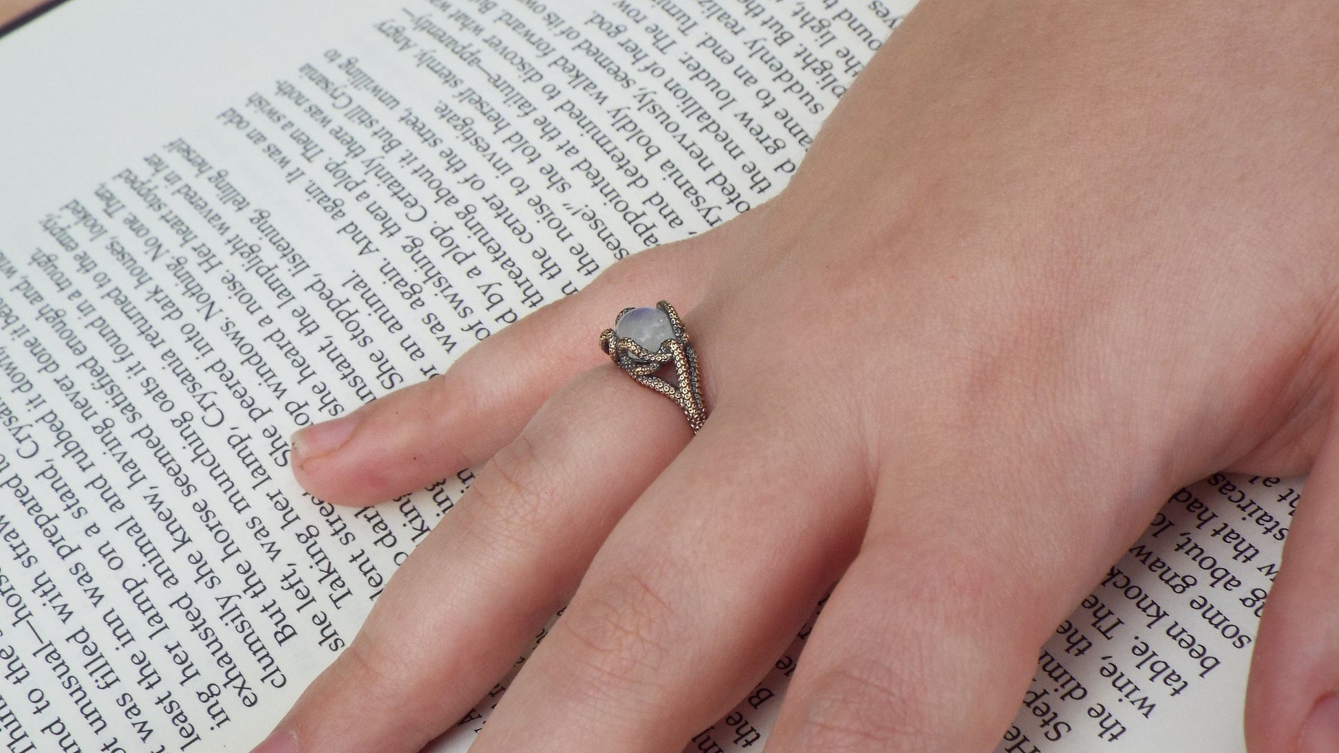 Moonstone Kraken ring 14k Rose gold - JF Fantasy Jewelry