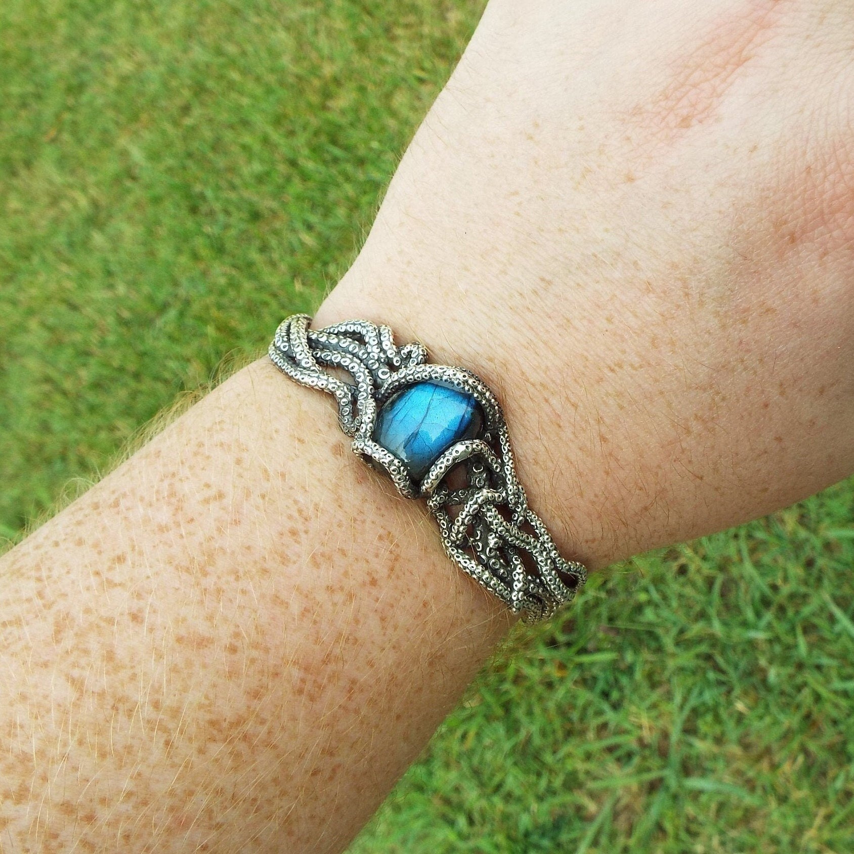 Kraken Labradorite Bracelet - JF Fantasy Jewelry