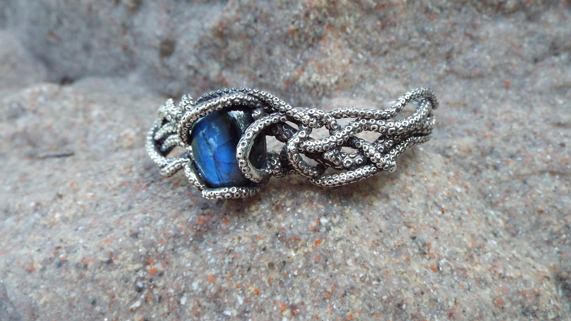 Kraken Labradorite Bracelet - JF Fantasy Jewelry