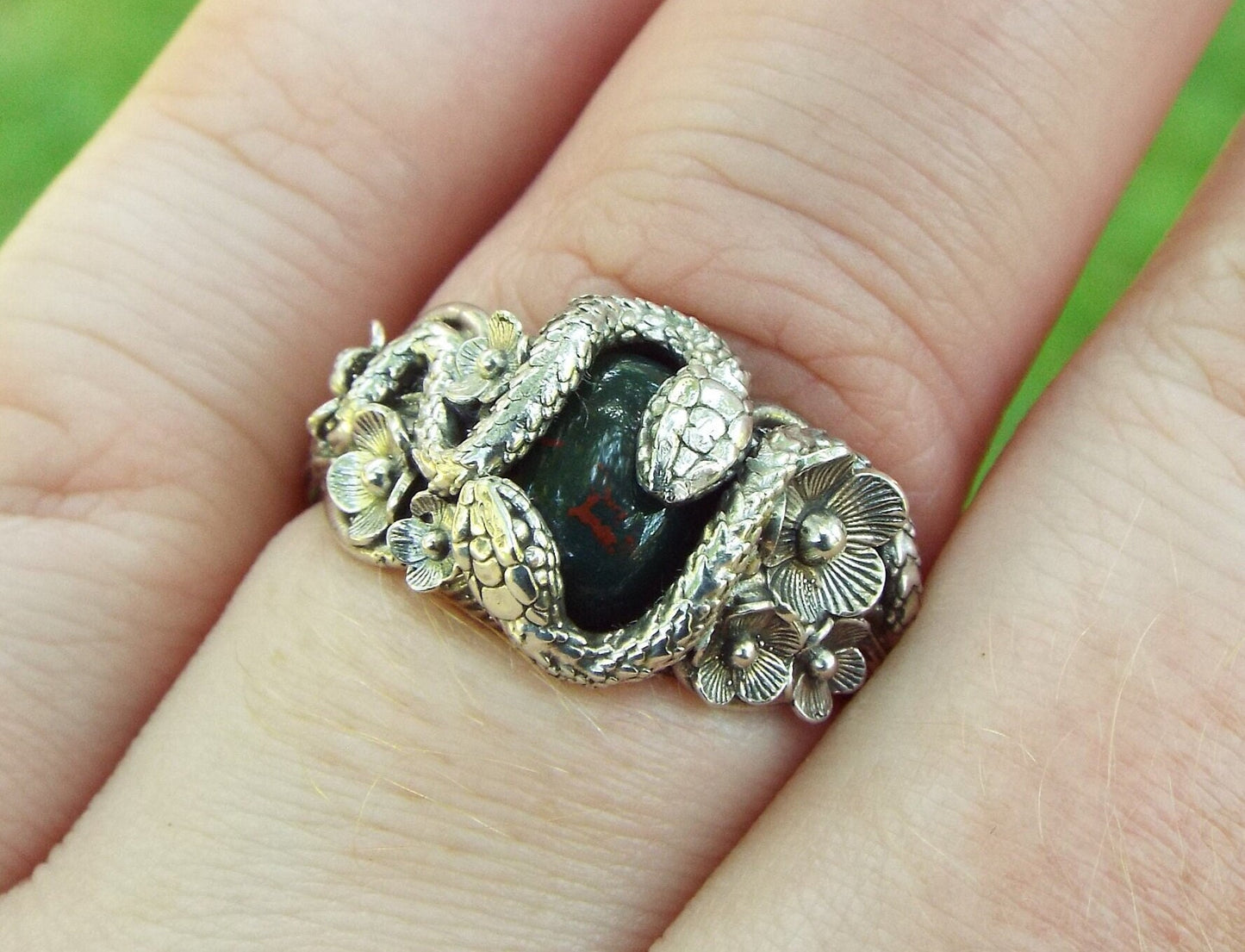 Spring Blood Garden Stroll - JF Fantasy Jewelry