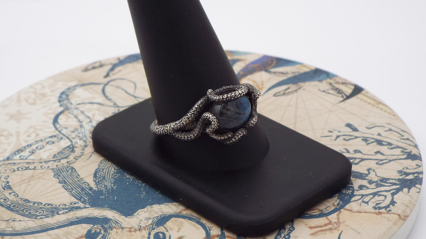 Kraken Labradorite Ring