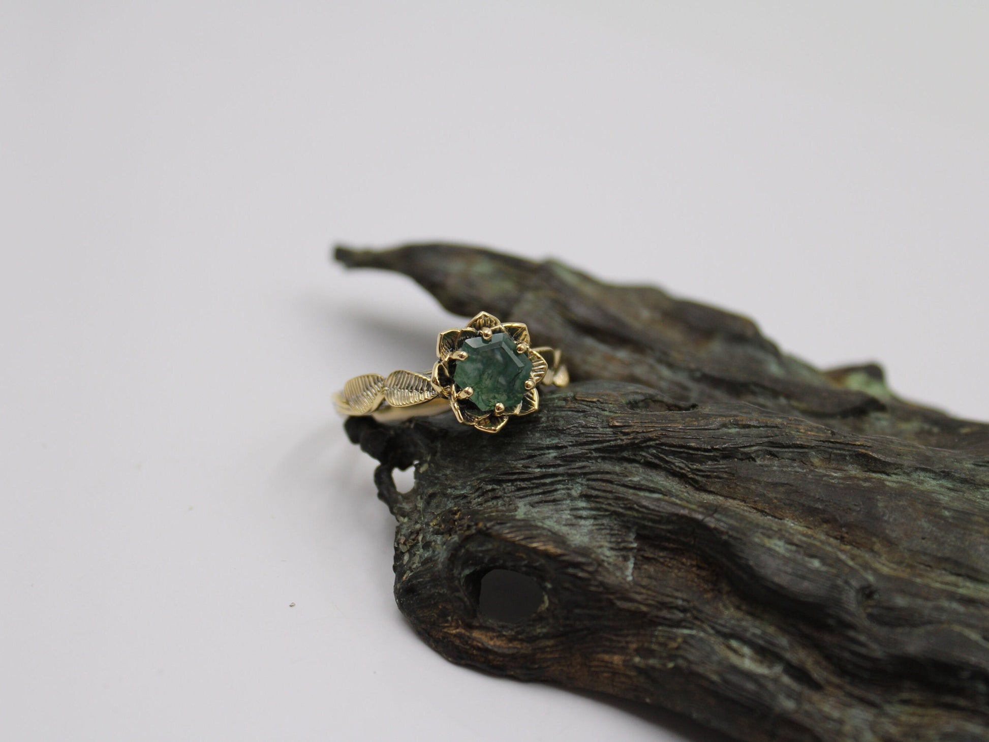 Moss Agate Lotus Gold Engagement Ring - JF Fantasy Jewelry