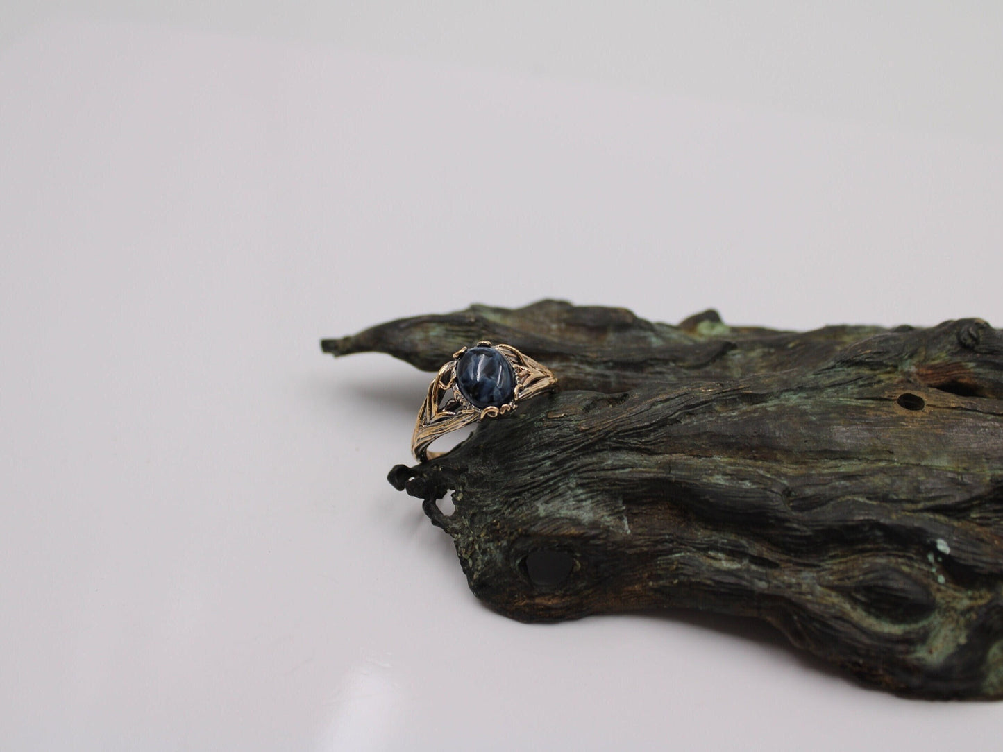 Golden Dark Swirl Vine Ring