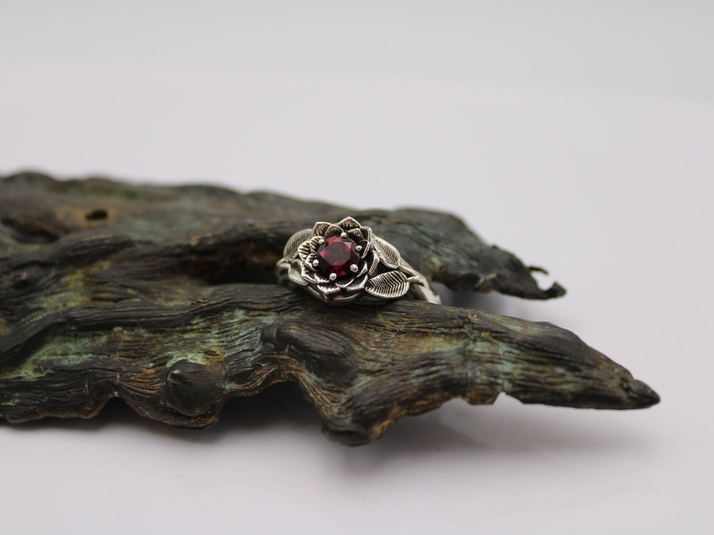 Radiant Bloom Set - Sterling Silver Garnet Lotus Bridal Set