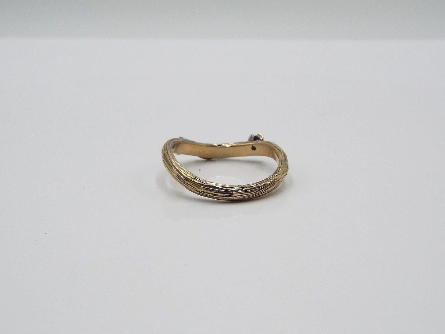 Emerald Golden Curved Flower Band - JF Fantasy Jewelry