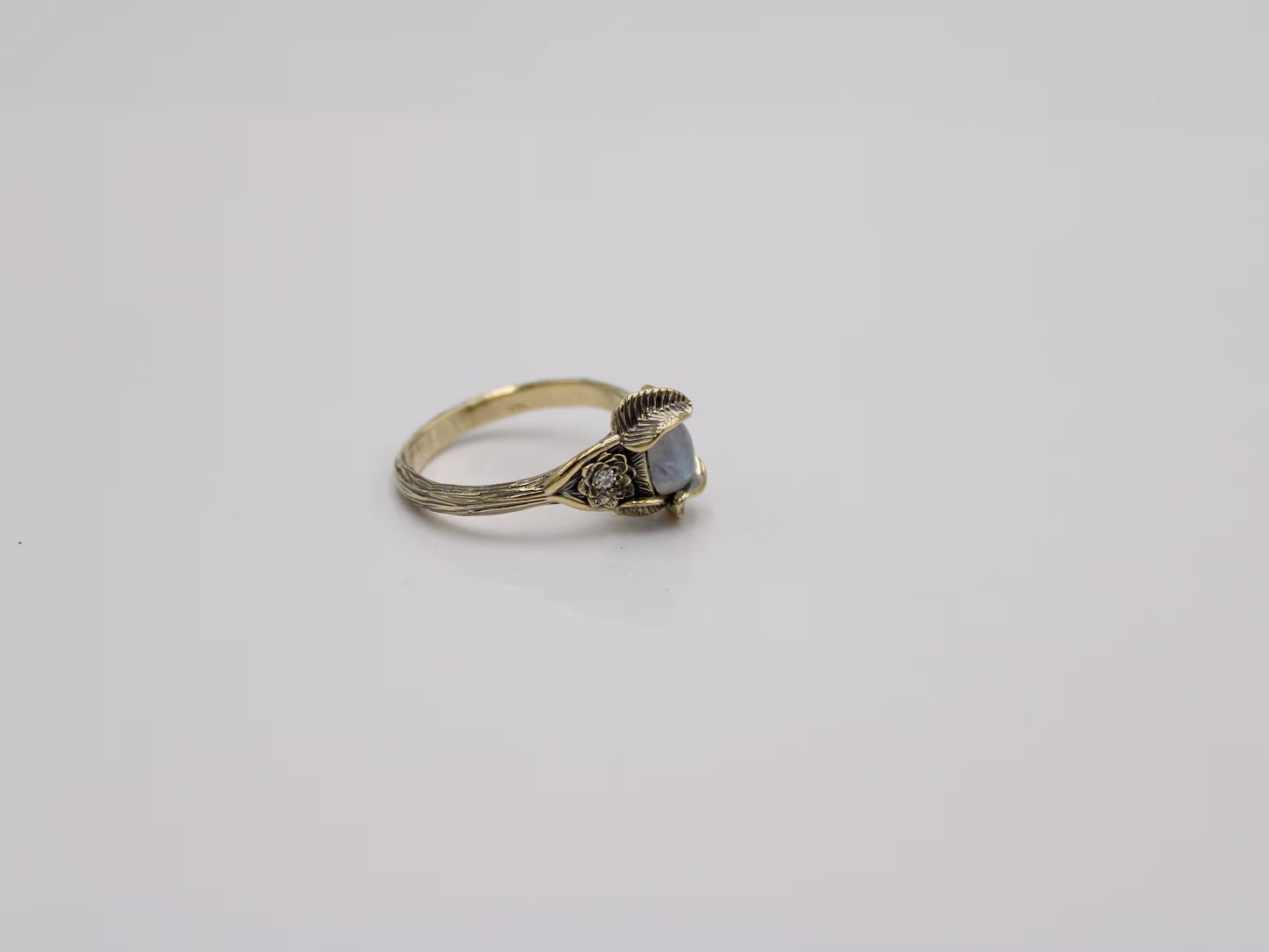 Lotus Leaf Dance Set - Moonstone Lotus Bridal Set