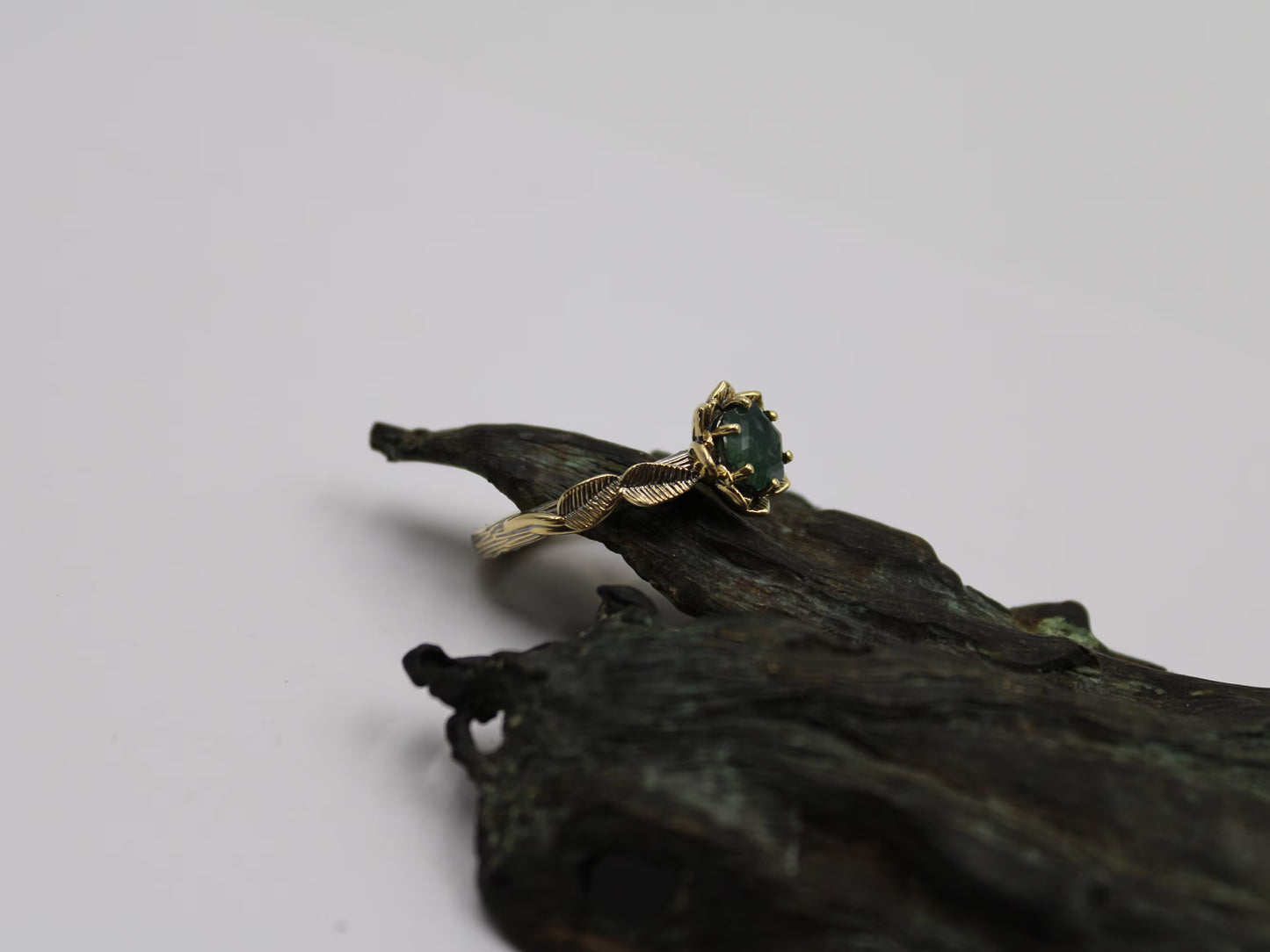 Moss Agate Lotus Gold Engagement Ring
