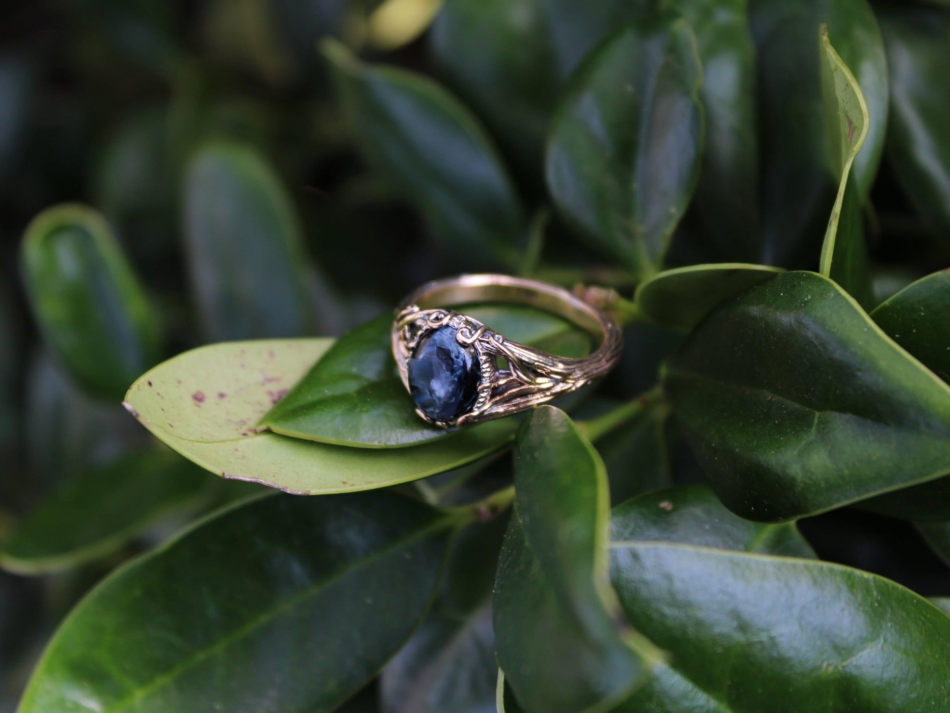 Golden Dark Swirl Vine Ring - JF Fantasy Jewelry