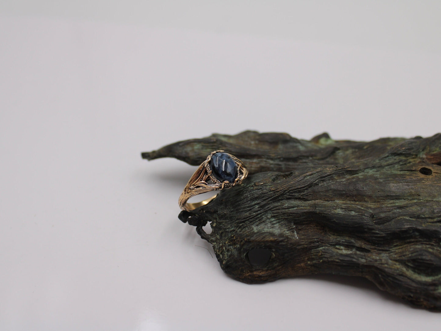 Golden Dark Swirl Vine Ring