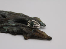 Load image into Gallery viewer, Garden Journey - Moss Agate Leaf Snail Ring
