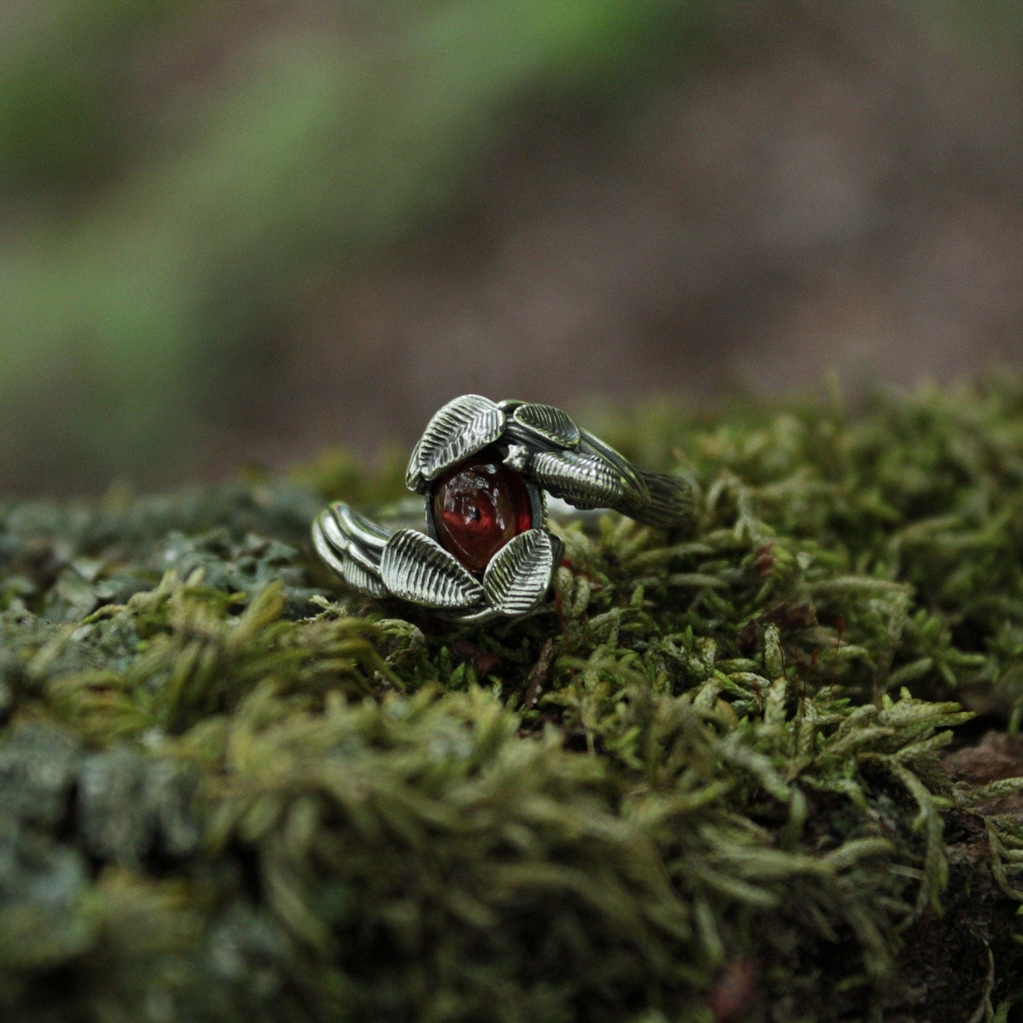 Leafy Trails - Garnet Snail Ring