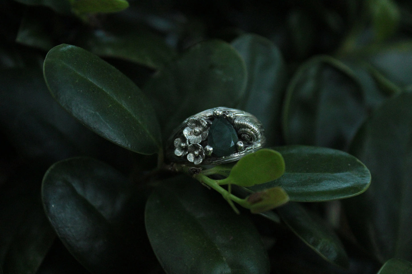 Floral Trails - Moss Agate Snail Ring - JF Fantasy Jewelry