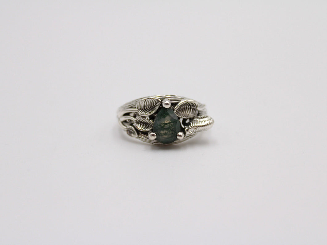 Garden Journey - Moss Agate Leaf Snail Ring