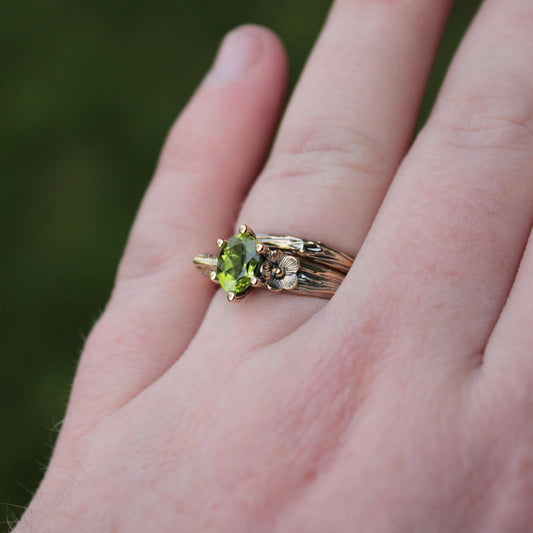 Petals and Shells Set, Peridot Gold Snail Bridal Ring Set - JF Fantasy Jewelry