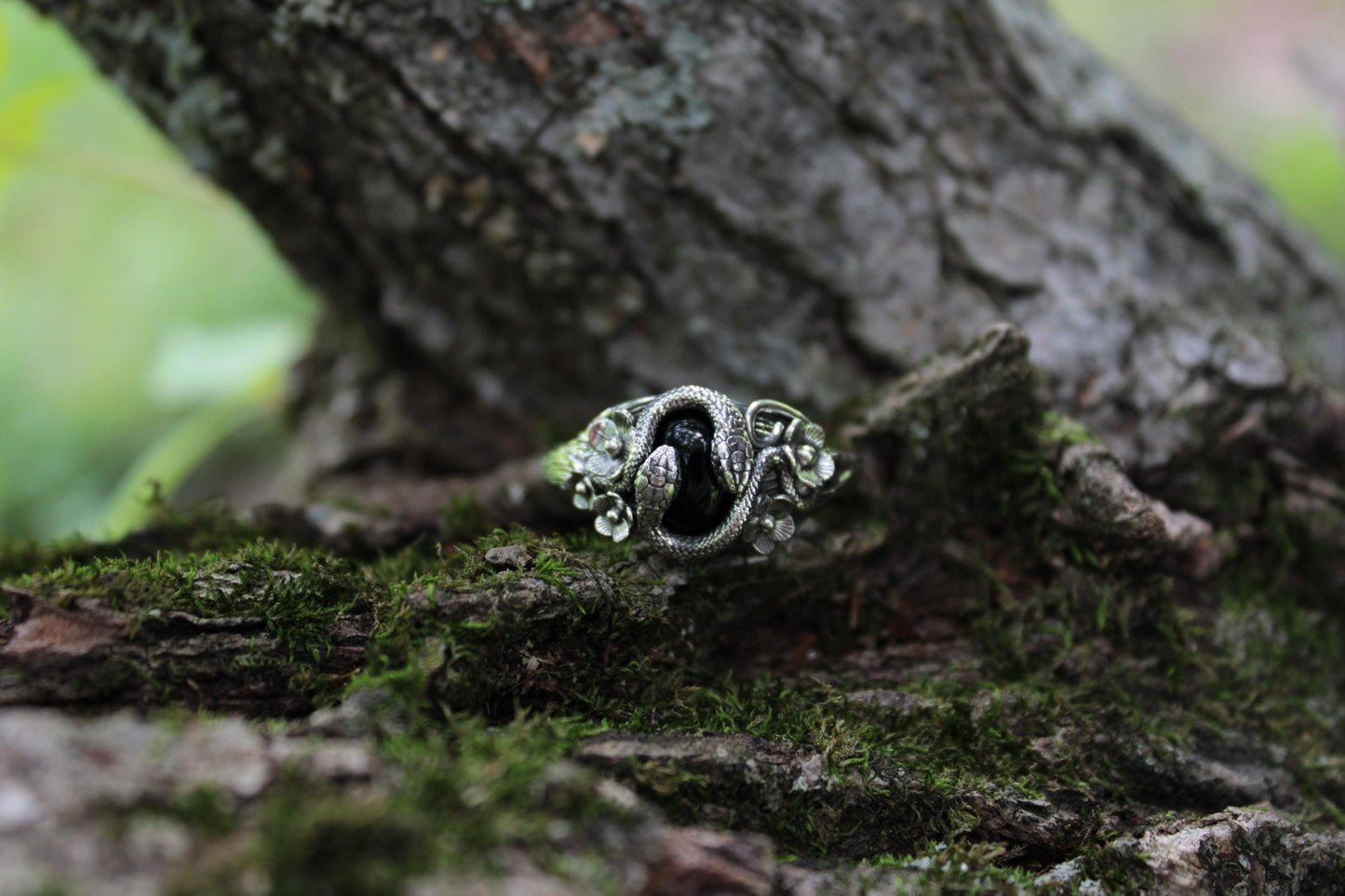 Snake & Bloom Ring – Black Onyx Serpent Ring