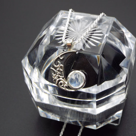 Crescent moon pendant - JF Fantasy Jewelry