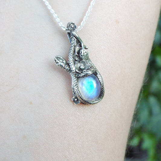 Moonlight Garden Stroll pendant - JF Fantasy Jewelry