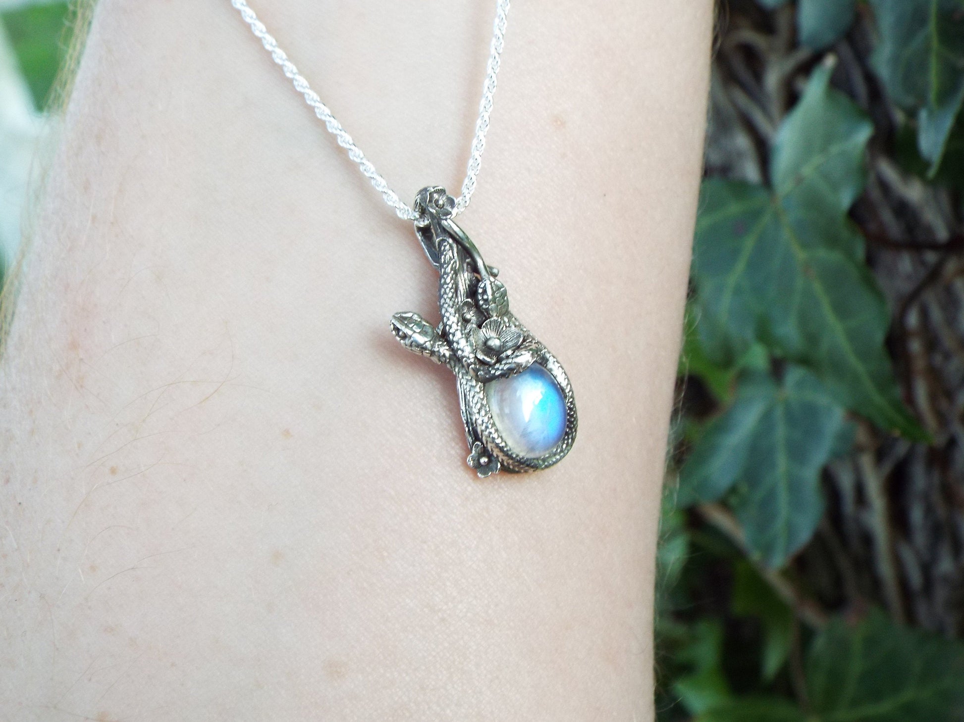 Moonlight Garden Stroll pendant - JF Fantasy Jewelry