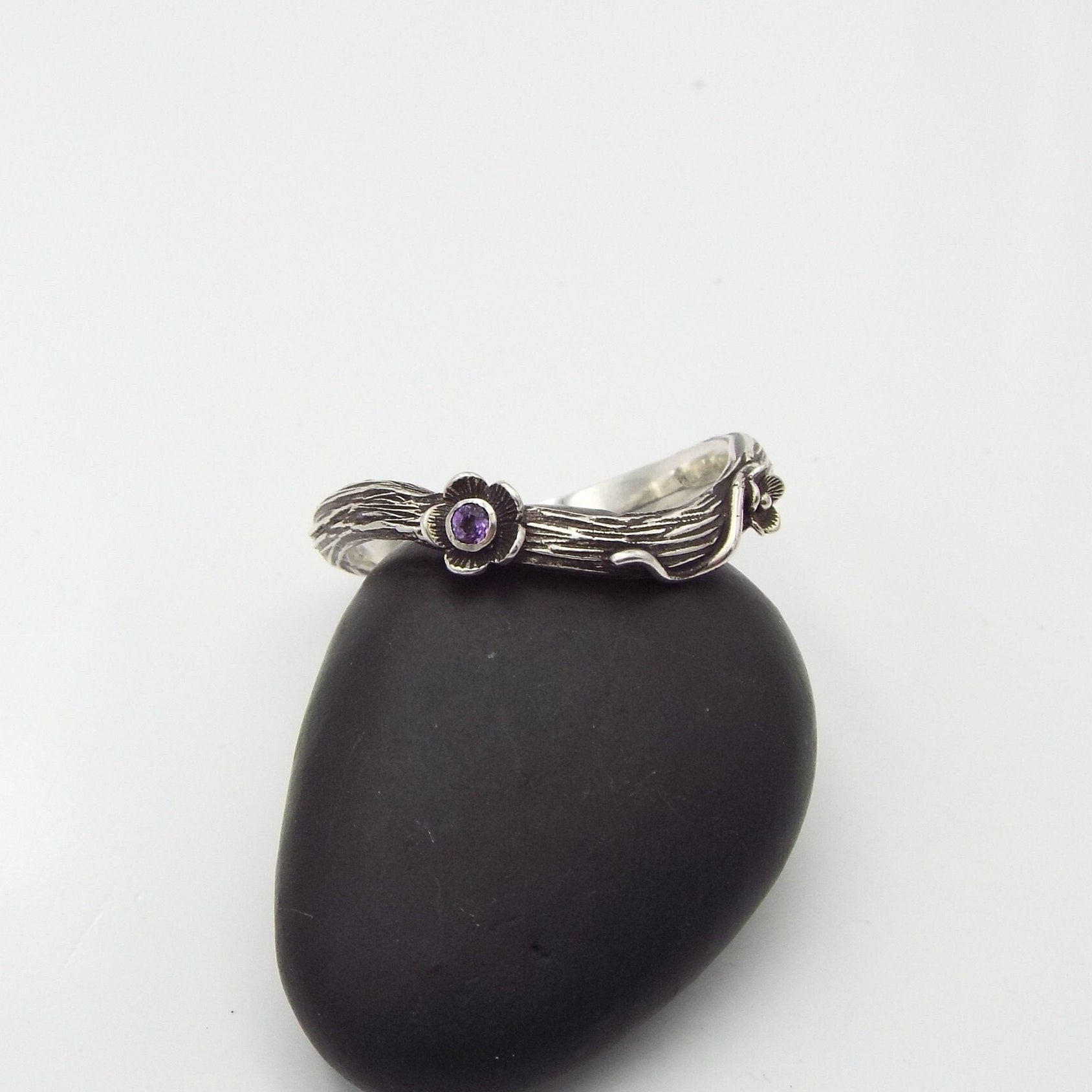 Amethyst Curved Flower Band - JF Fantasy Jewelry