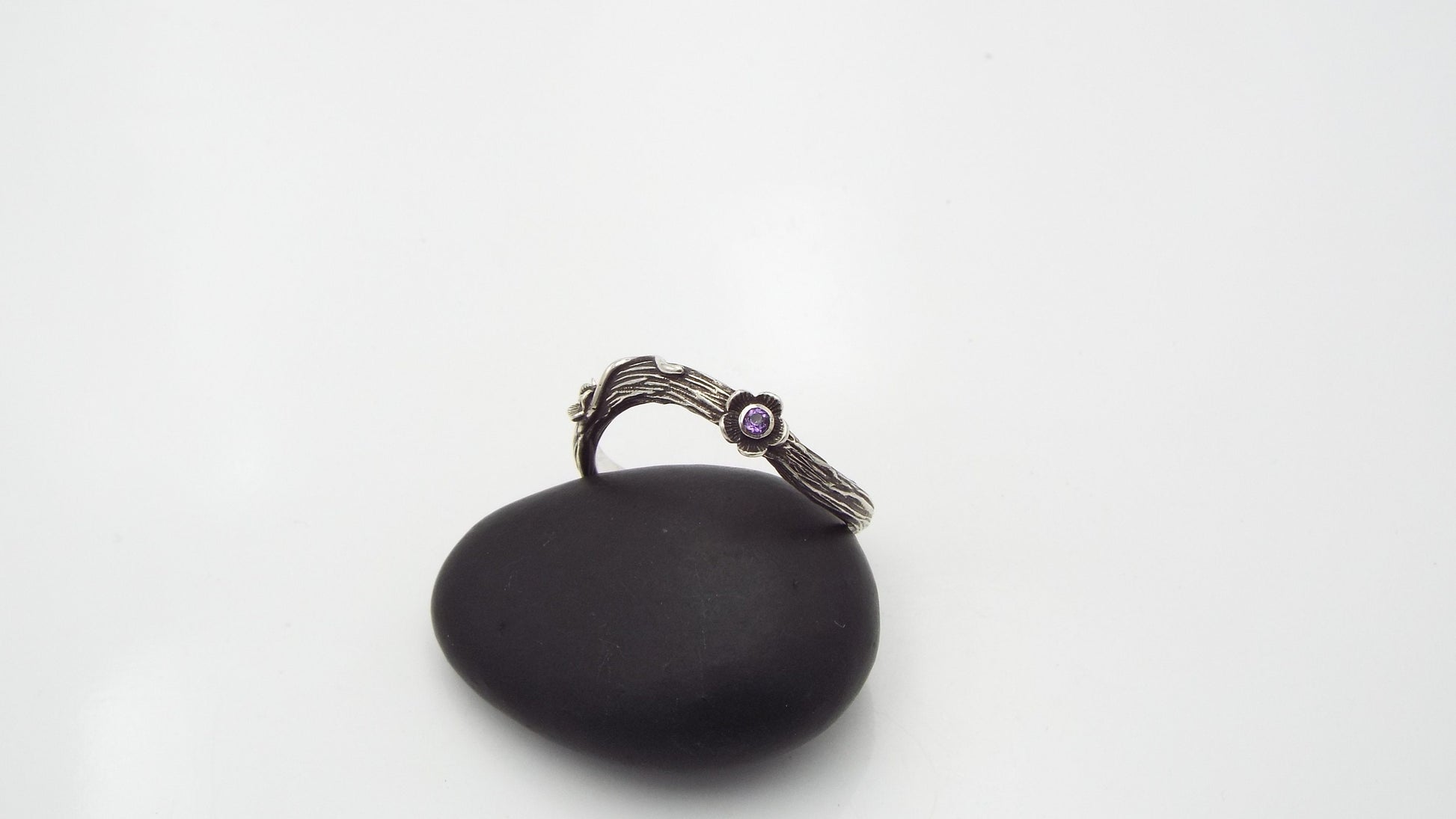 Amethyst Curved Flower Band - JF Fantasy Jewelry