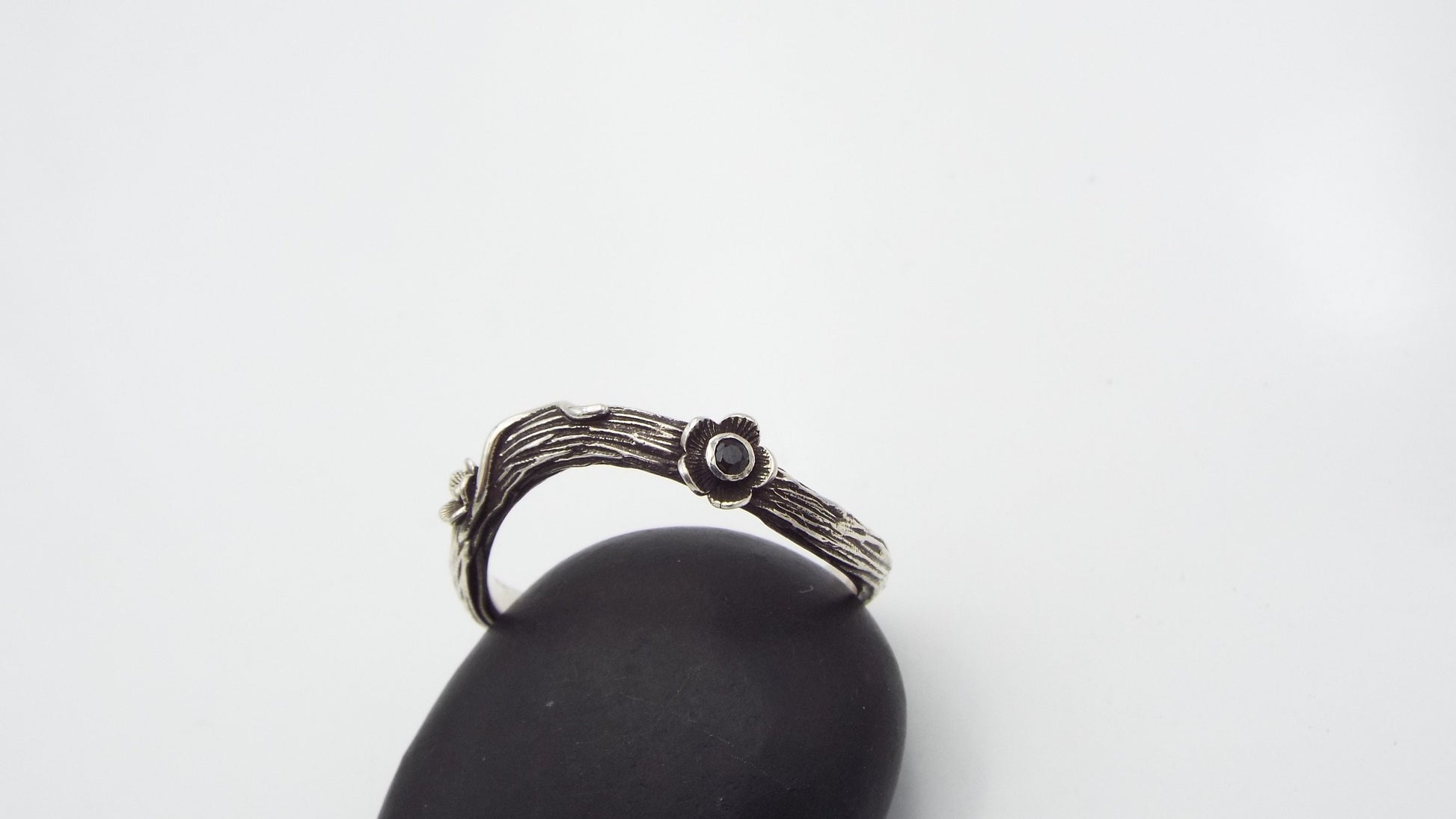 Spinel Flower Curved Band - JF Fantasy Jewelry