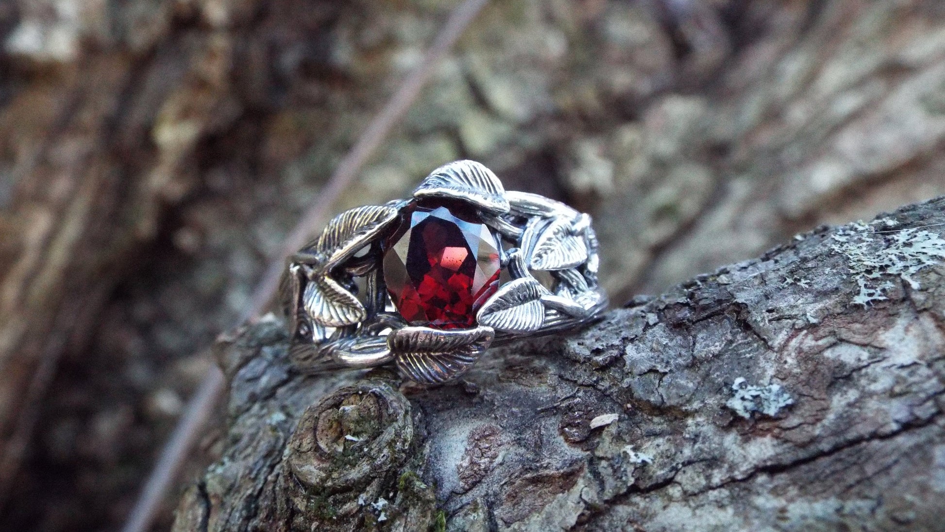 Garnet Leaf and Branch Ring - JF Fantasy Jewelry