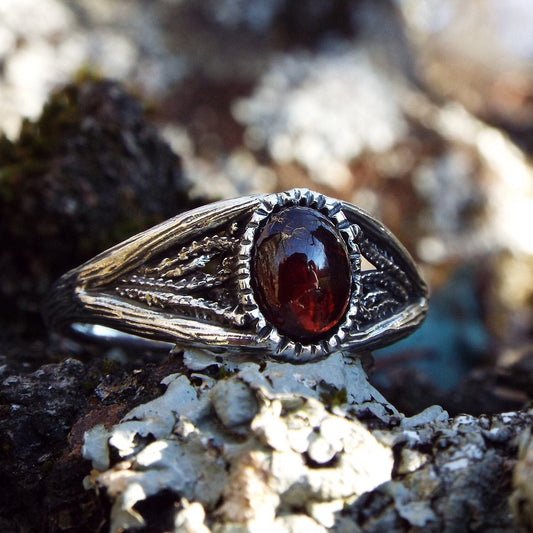 Elegant Garnet Thorn Sterling Silver Ring - JF Fantasy Jewelry